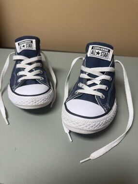 Converse Chuck Taylor All Star Low Top Sneakers - Navy Blue - Youth Size 2.5
